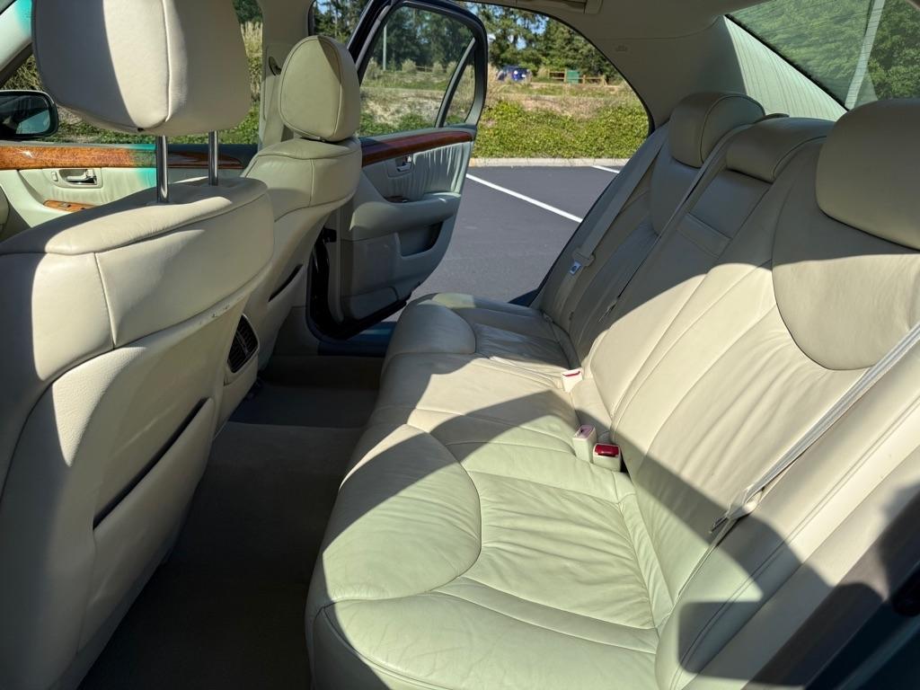 Lexus LS 430 Sedan 2001