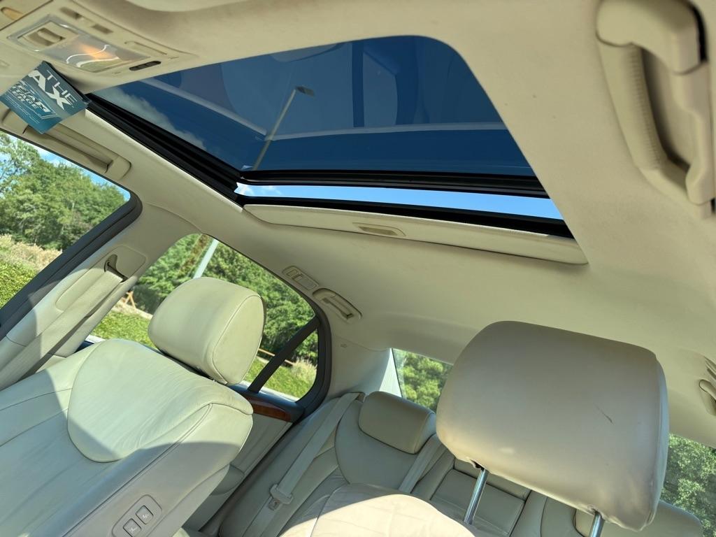 Lexus LS 430 Sedan 2001