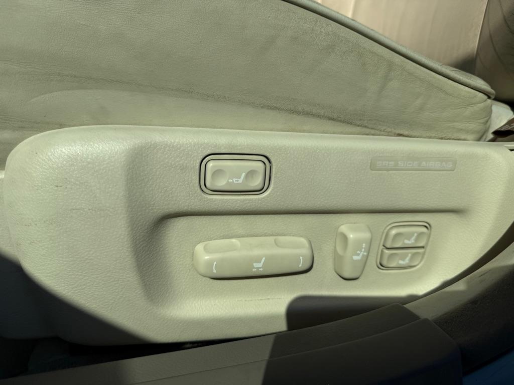 Lexus LS 430 Sedan 2001