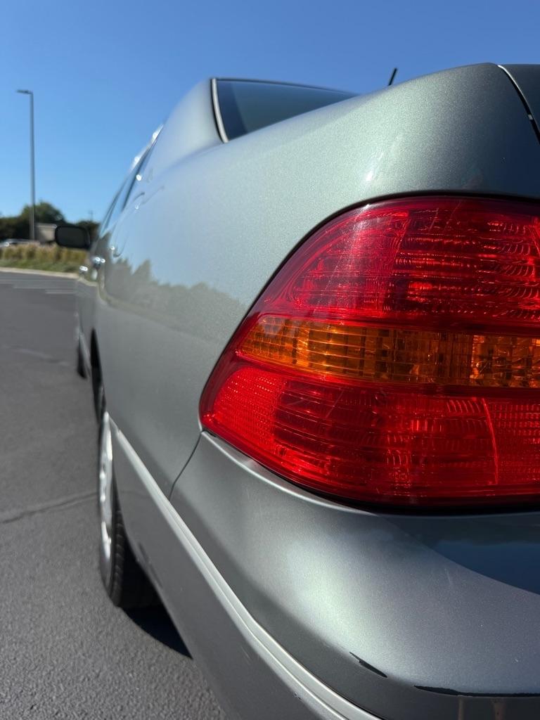 Lexus LS 430 Sedan 2001