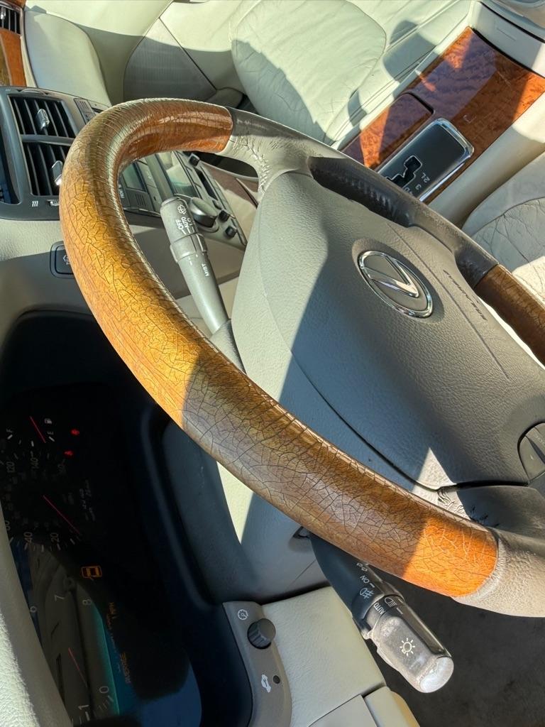 Lexus LS 430 Sedan 2001