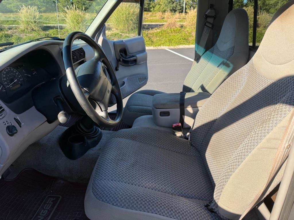 Ford Ranger XLT Reg. Cab Long Bed 2WD 1998
