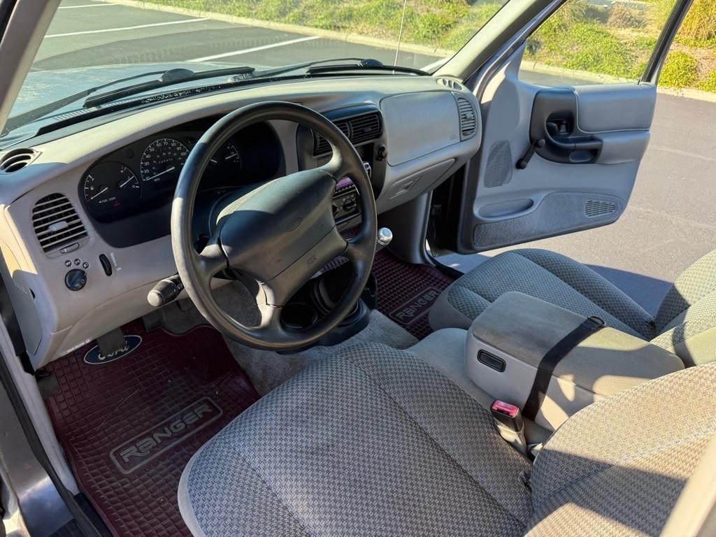 Ford Ranger XLT Reg. Cab Long Bed 2WD 1998