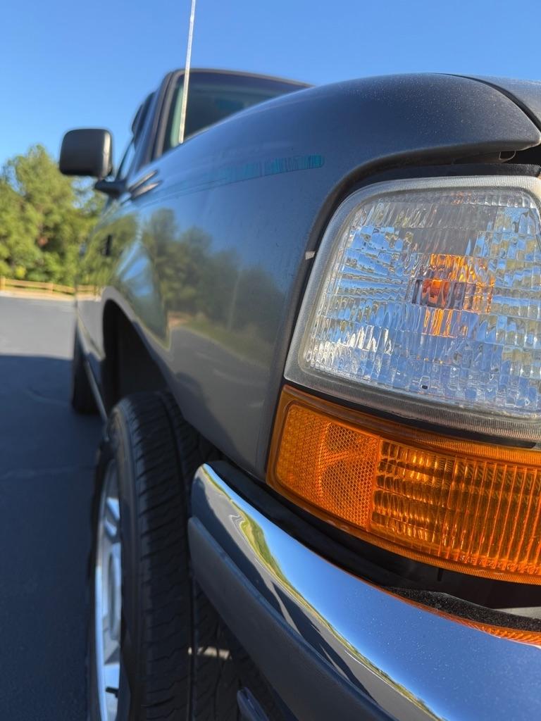 Ford Ranger XLT Reg. Cab Long Bed 2WD 1998