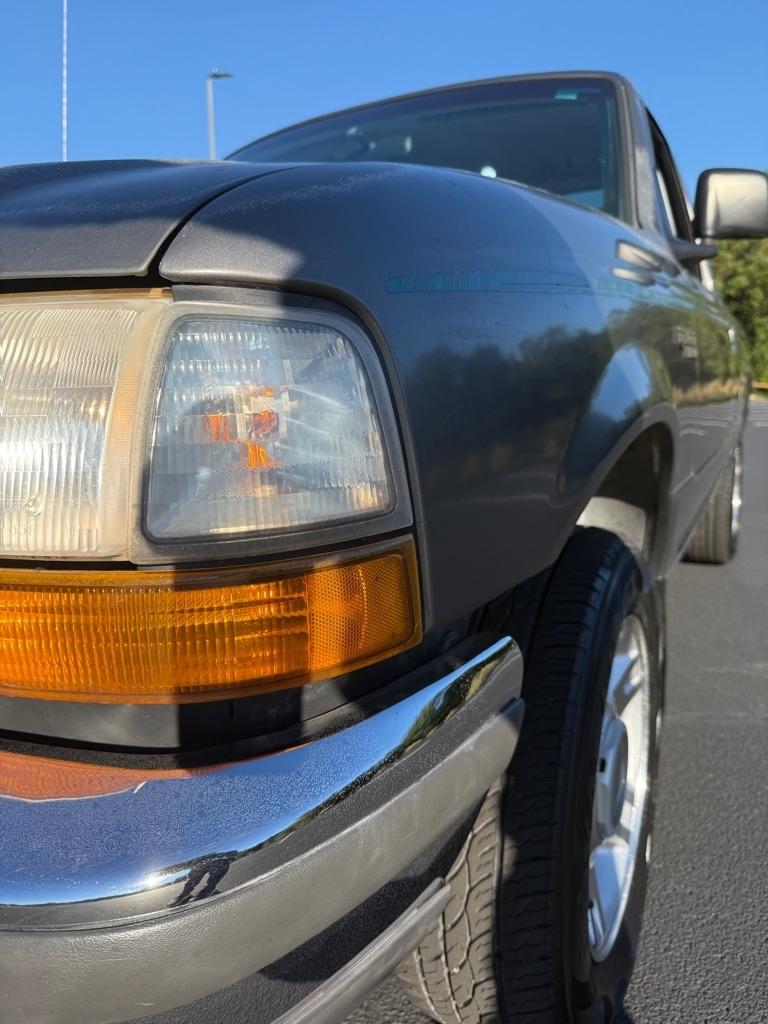 Ford Ranger XLT Reg. Cab Long Bed 2WD 1998