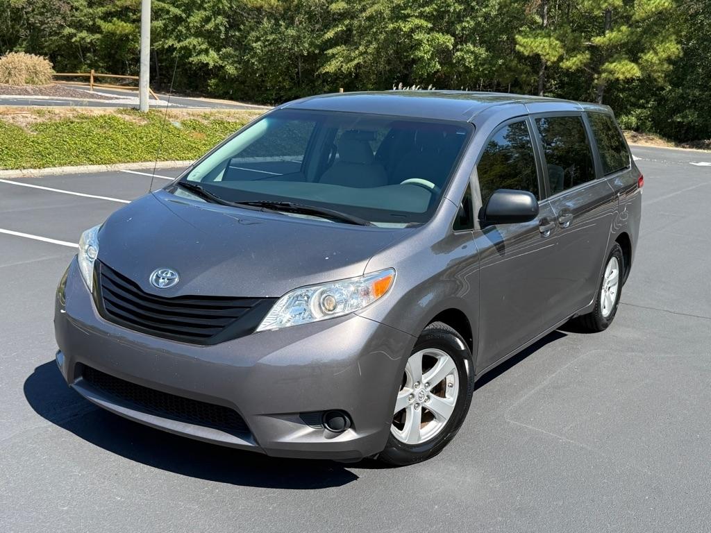 Toyota Sienna FWD 7-Passenger V6 2014