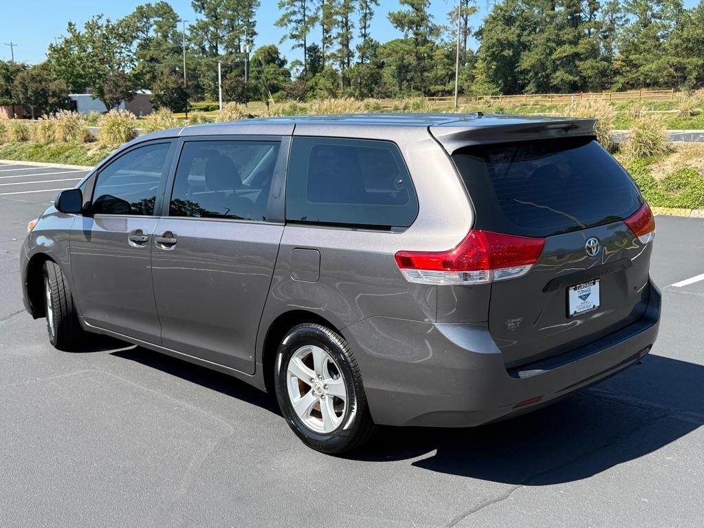 Toyota Sienna FWD 7-Passenger V6 2014