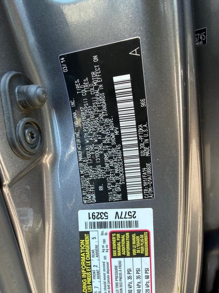 Toyota Sienna FWD 7-Passenger V6 2014