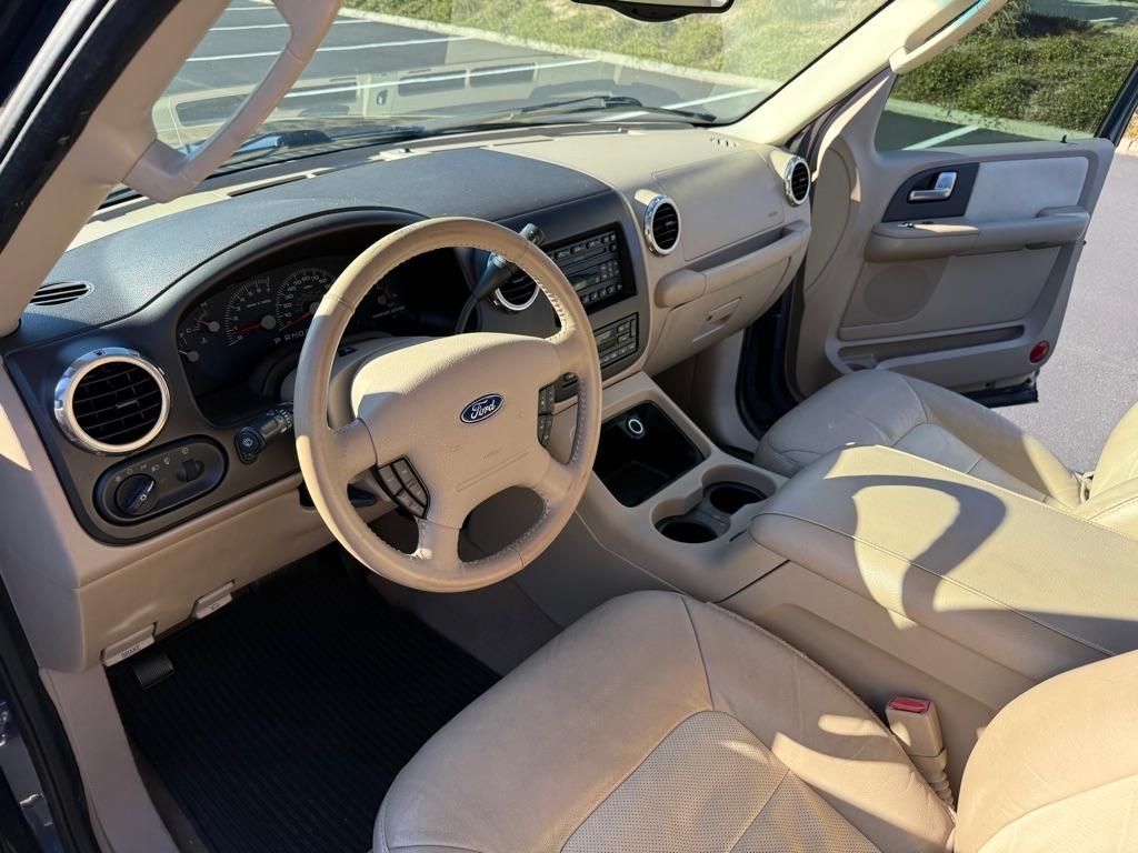 Ford Expedition Eddie Bauer 5.4L 2WD 2004