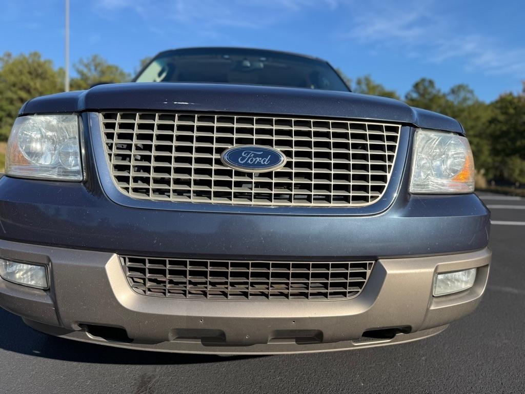 Ford Expedition Eddie Bauer 5.4L 2WD 2004