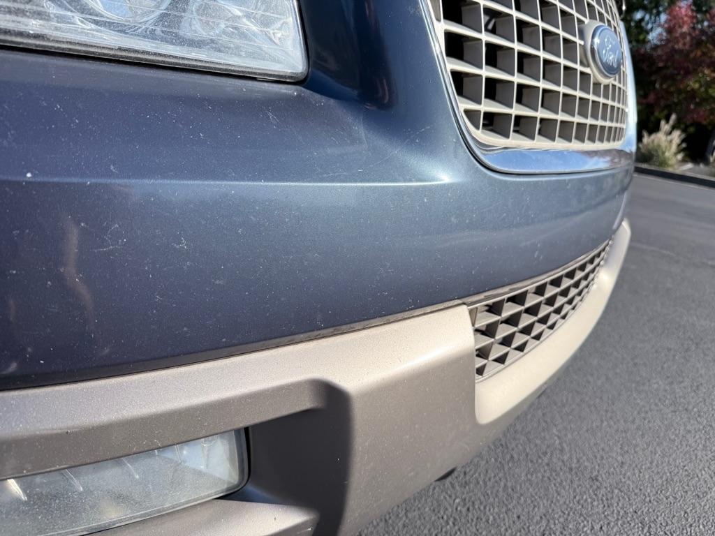 Ford Expedition Eddie Bauer 5.4L 2WD 2004