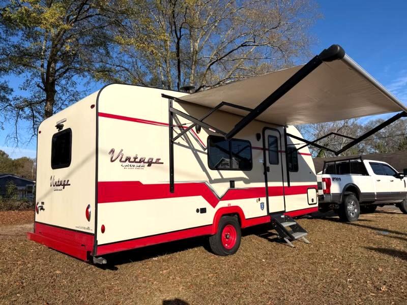 Gulf Stream Vintage  2021