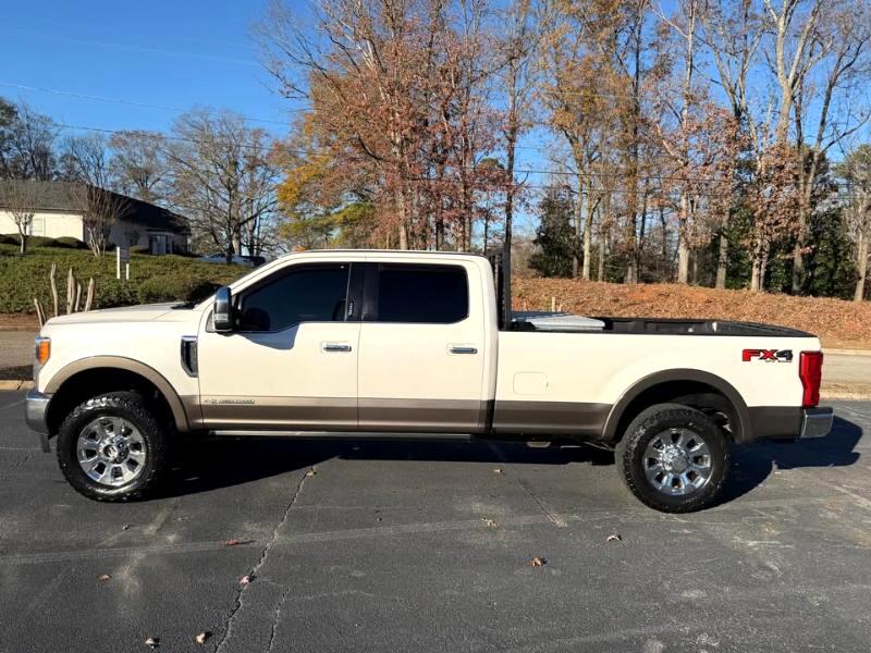 Ford Super Duty F-350 SRW King Ranch 4WD Crew Cab 8' Box 2018