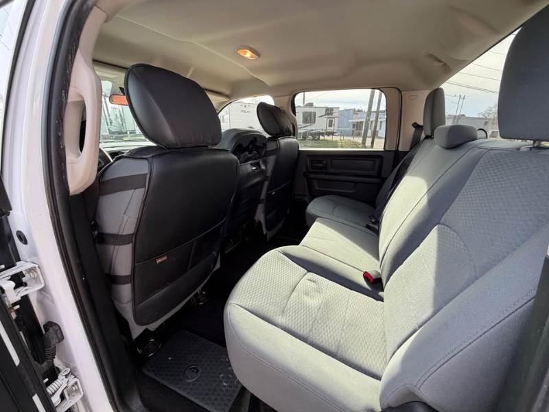 RAM 1500 2WD Crew Cab 140.5" Express 2014