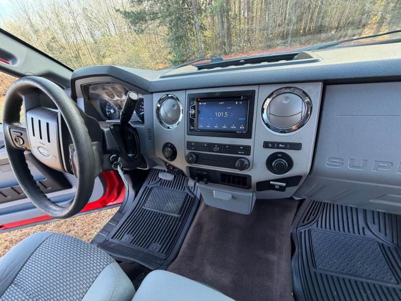 Ford Super Duty F-250 SRW 4WD Crew Cab 172" Platinum 2016