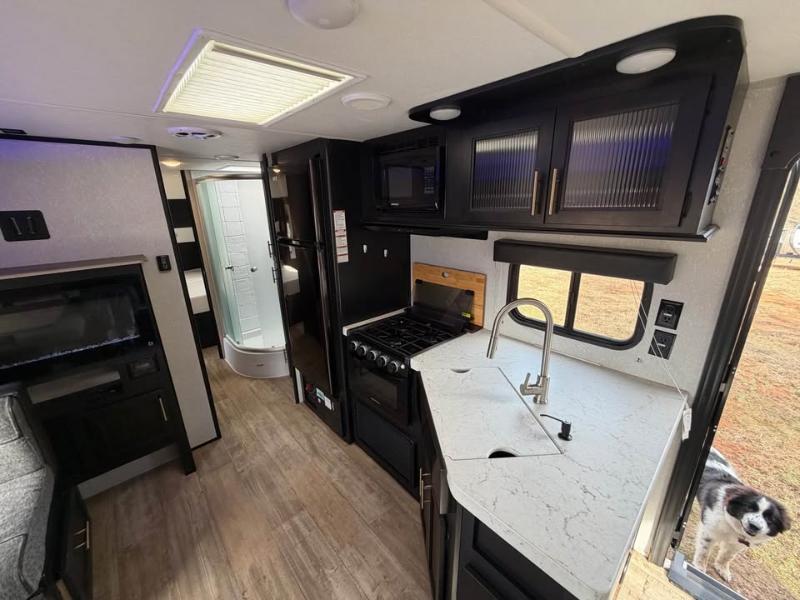 Forest River Grey Wolf  2021