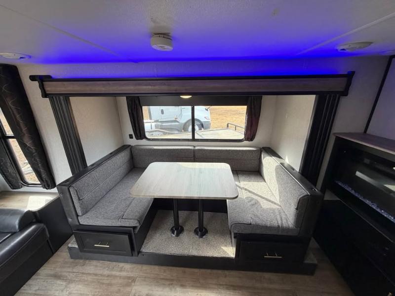 Forest River Grey Wolf  2021