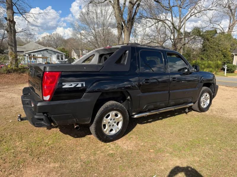 Chevrolet Avalanche 1500 5dr Crew Cab 130" WB 4WD Z71 2004
