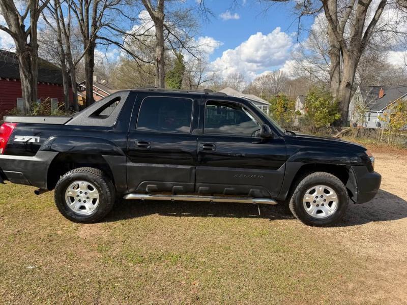 Chevrolet Avalanche 1500 5dr Crew Cab 130" WB 4WD Z71 2004
