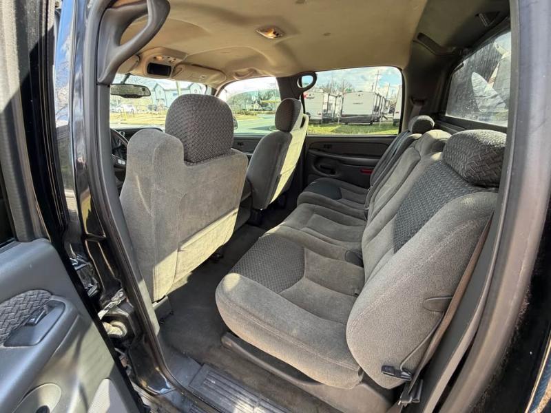 Chevrolet Avalanche 1500 5dr Crew Cab 130" WB 4WD Z71 2004