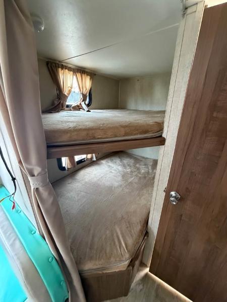 Gulf Stream Capri   2019