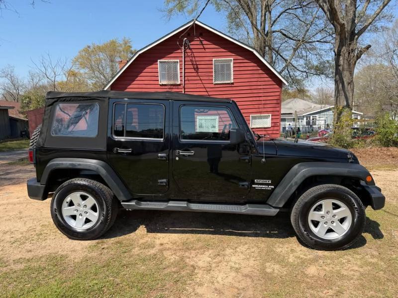 Jeep Wrangler Unlimited 4WD 4dr Sport 2013