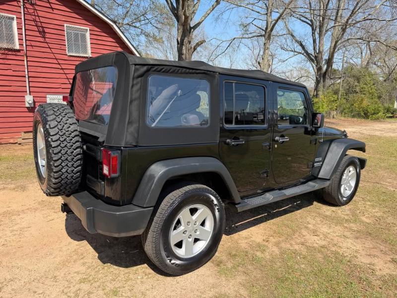 Jeep Wrangler Unlimited 4WD 4dr Sport 2013