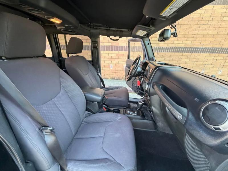 Jeep Wrangler Unlimited 4WD 4dr Sport 2013