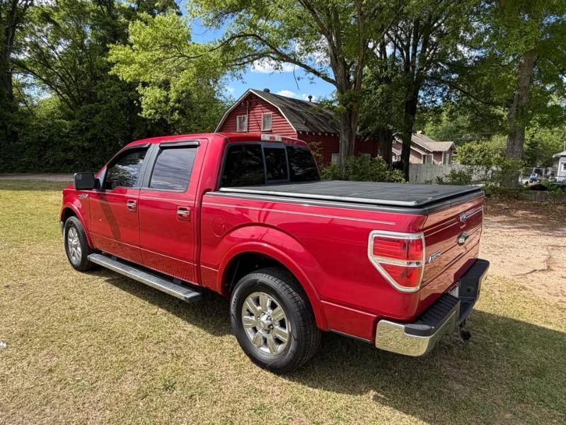 Ford F-150 2WD SuperCrew 145" Lariat 2012