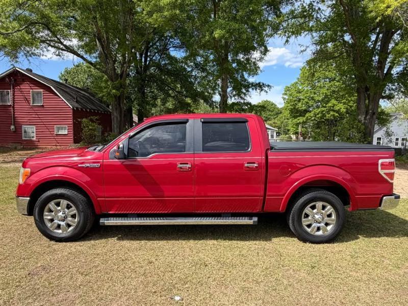 Ford F-150 2WD SuperCrew 145" Lariat 2012