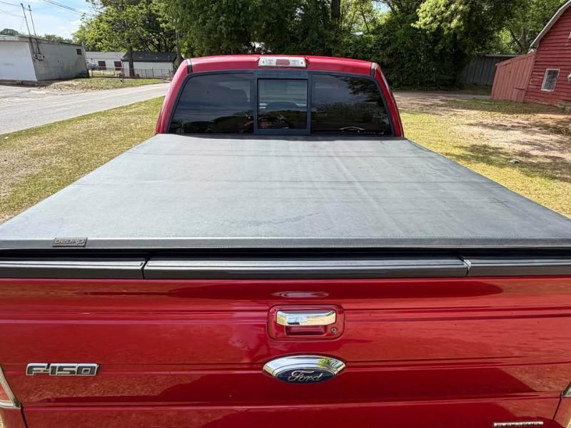 Ford F-150 2WD SuperCrew 145" Lariat 2012