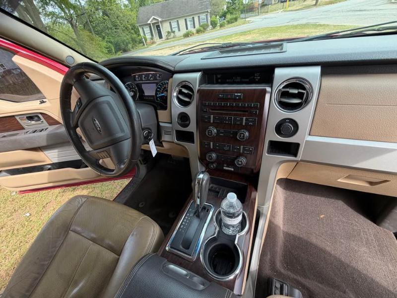 Ford F-150 2WD SuperCrew 145" Lariat 2012