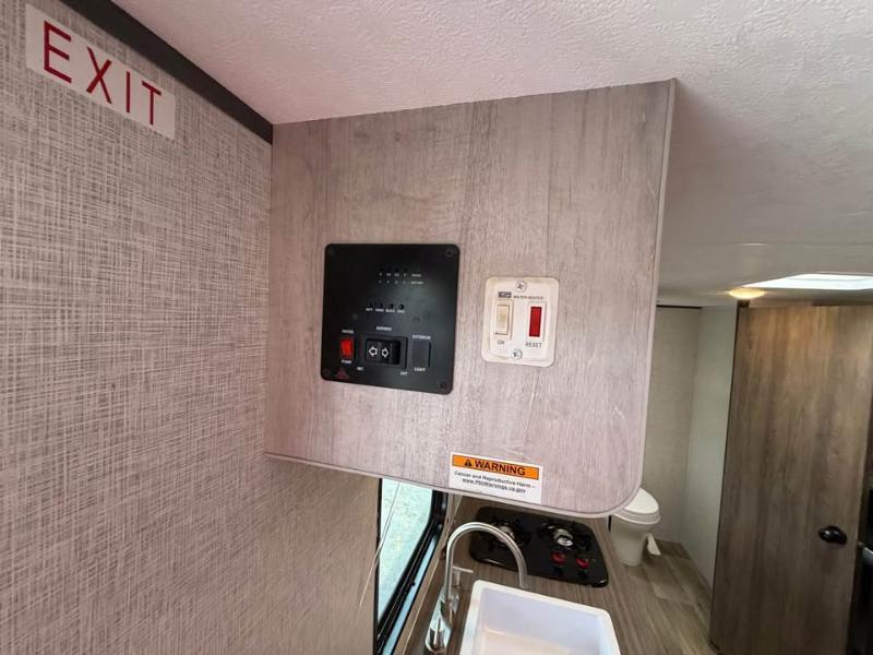 Crossroads Zinger  2025