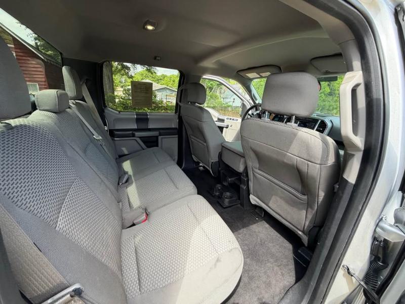 Ford F-150 4WD SuperCrew 145" XLT 2015