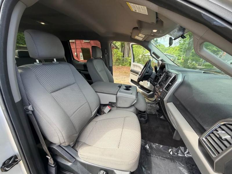 Ford F-150 4WD SuperCrew 145" XLT 2015