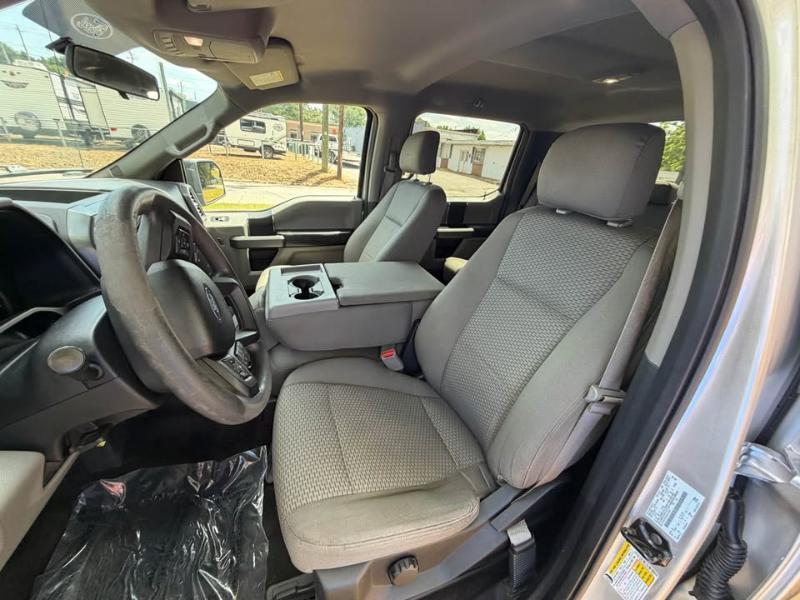 Ford F-150 4WD SuperCrew 145" XLT 2015