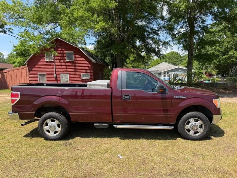Ford F-150 4WD Reg Cab 145" XLT 2010