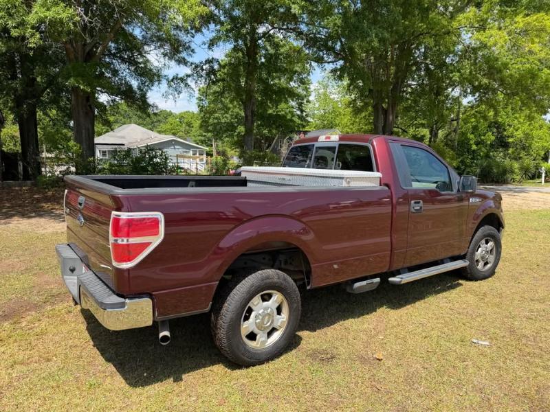 Ford F-150 4WD Reg Cab 145" XLT 2010