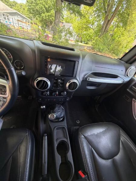 Jeep Wrangler Unlimited 4WD 4dr Rubicon Hard Rock 2015