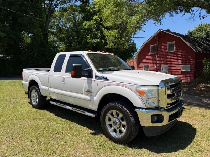 Ford Super Duty F-250 SRW 4WD SuperCab 142" Lariat 2016