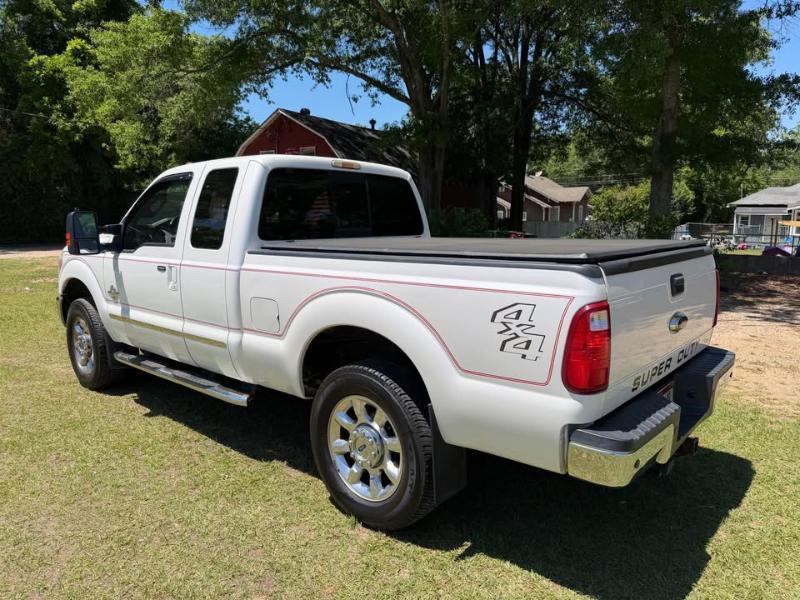Ford Super Duty F-250 SRW 4WD SuperCab 142" Lariat 2016
