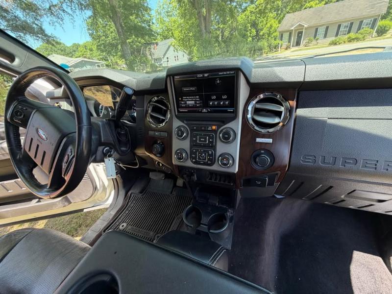 Ford Super Duty F-250 SRW 4WD SuperCab 142" Lariat 2016
