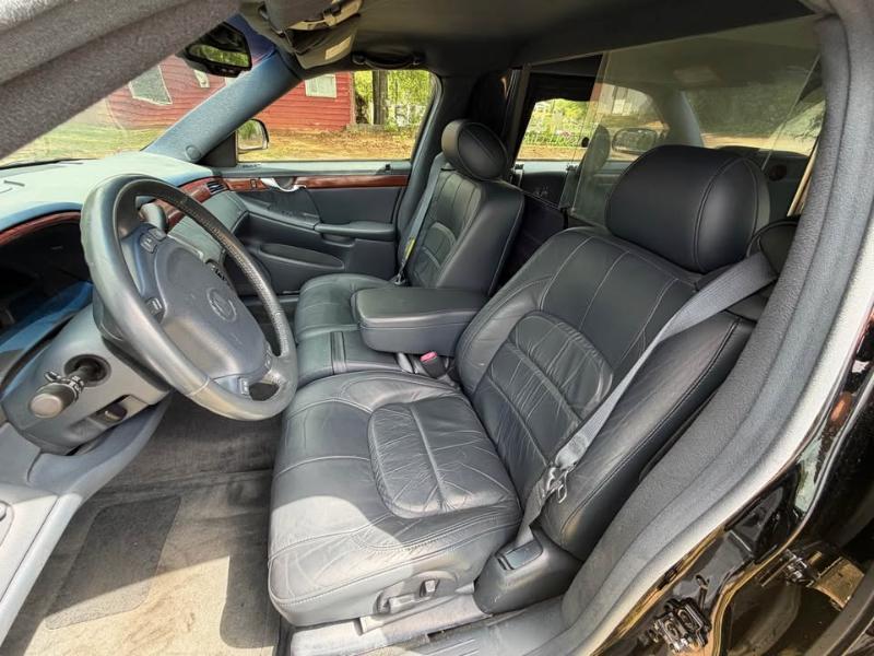 Cadillac DeVille Professional 4dr Sdn Funeral Coach 2004