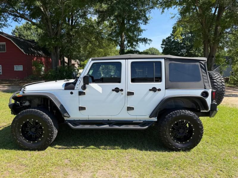 Jeep Wrangler Unlimited 4WD 4dr Sport 2012