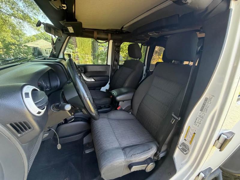 Jeep Wrangler Unlimited 4WD 4dr Sport 2012