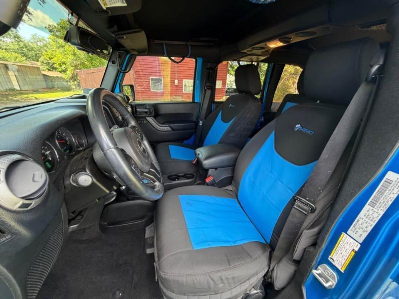Jeep Wrangler Unlimited 4WD 4dr Sport 2015