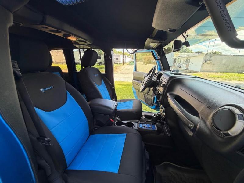 Jeep Wrangler Unlimited 4WD 4dr Sport 2015