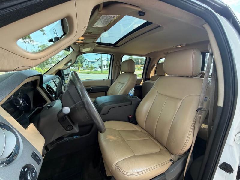 Ford Super Duty F-250 SRW 4WD Crew Cab 156" Lariat 2012