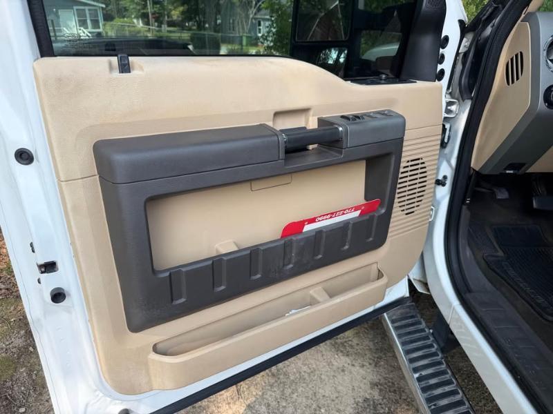 Ford Super Duty F-250 SRW 4WD Crew Cab 156" Lariat 2012