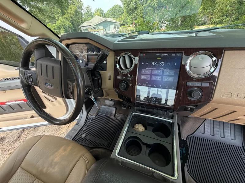 Ford Super Duty F-250 SRW 4WD Crew Cab 156" Lariat 2012